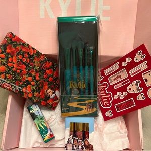 NIB Kylie Cosmetics Wizard of Oz Collection Set